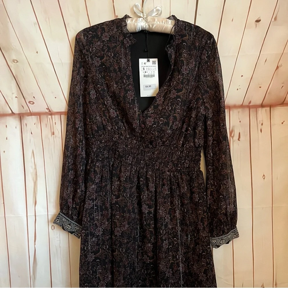 Zara Floral Dress - Picture 1 of 8